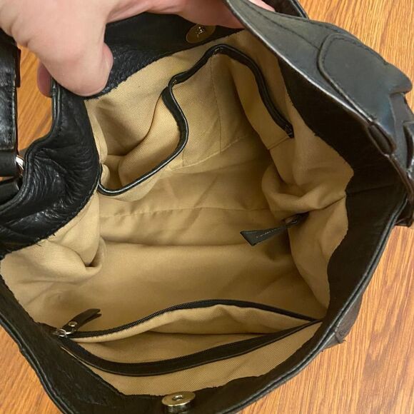 B. Makowsky Black Leather Shoulder Bag - Picture 4 of 7